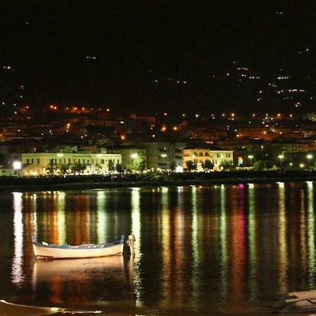 Апартаменты Casa Stromae A Due Passi Dal Mare Чефалу Экстерьер фото